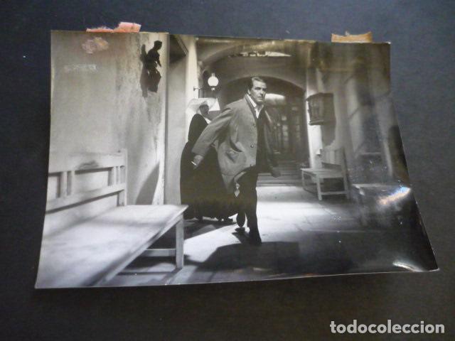 Cin&eacute;ma: O W FISCHER ACTOR ANTIGUA FOTOGRAFIA ORIGINAL 18 X 13 CM