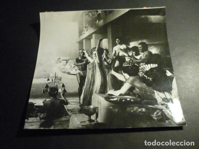 Cin&eacute;ma: SATIRICON ESCENA DE LA PELICULA ANTIGUA FOTOGRAFIA ORIGINAL 18 X 22 CM
