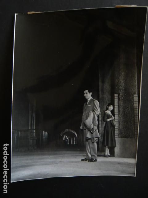 Kino: EL CAMPEON Y LA BAILARINA ESCENA DE LA PELICULA ANTIGUA FOTOGRAFIA ORIGINAL 18 X 24 CM