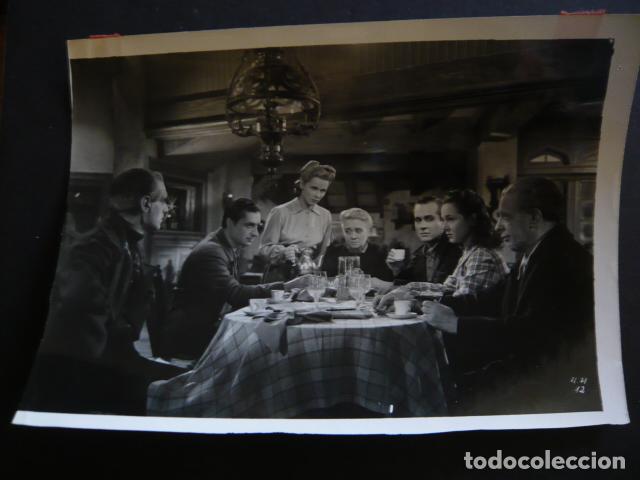 Cin&eacute;ma: LA HONRA DE LOS HOMBRES ESCENA DE LA PELICULA ANTIGUA FOTOGRAFIA ORIGINAL 18 X 24 CM