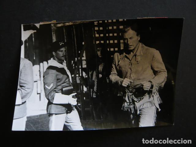 Cin&eacute;ma: ULTIMA BATALLA DE LOS APACHES ESCENA DE LA PELICULA ANTIGUA FOTOGRAFIA ORIGINAL 18 X 13 CM