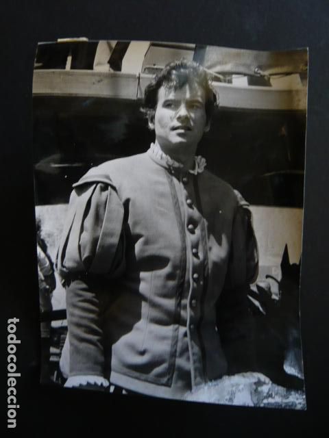 Cin&eacute;ma: CERVANTES ESCENA DE LA PELICULA ANTIGUA FOTOGRAFIA ORIGINAL 24 X 18 CM