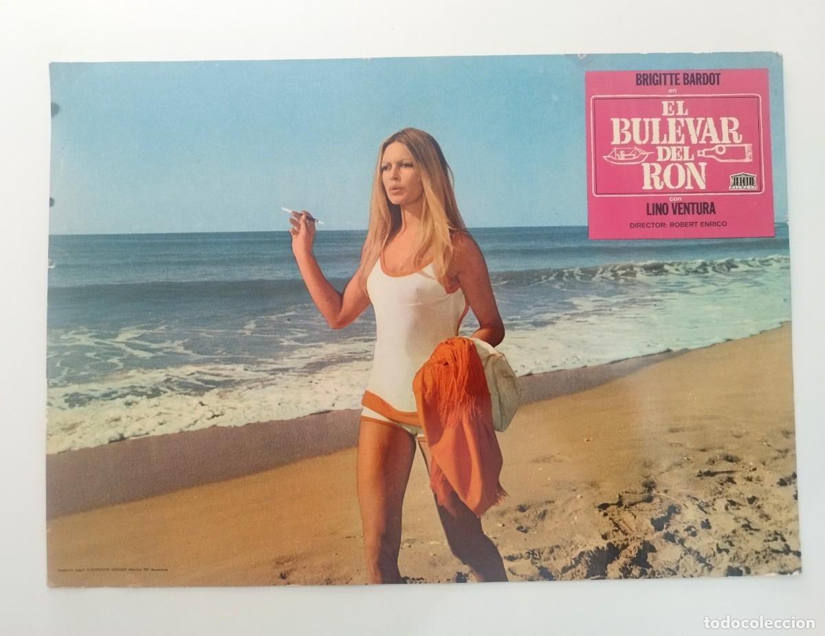 Cine: Brigitte Bardot - Cartel original / Gran Fotocromo: El bulevar del ron (1971) - 33,5 x 23,7 cm