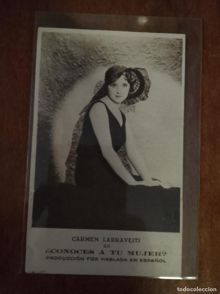 Cine: Postal de la actriz Carmen Larravieti en la pel&iacute;cula &iquest;Conoces a tu mujer?