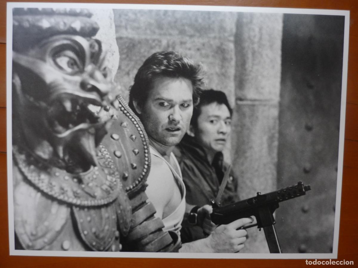 Cine: golpe en la peque&ntilde;a china - foto original b/n - kurt russell dennis dun john carpenter