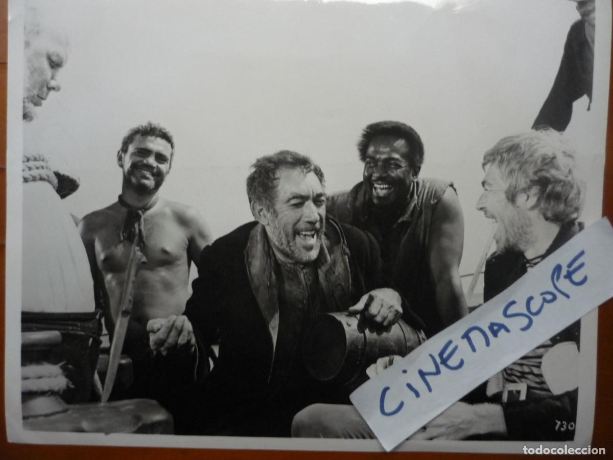 Cine: anthony quinn - foto original b/n - viento en las velas A High Wind in Jamaica - james coburn