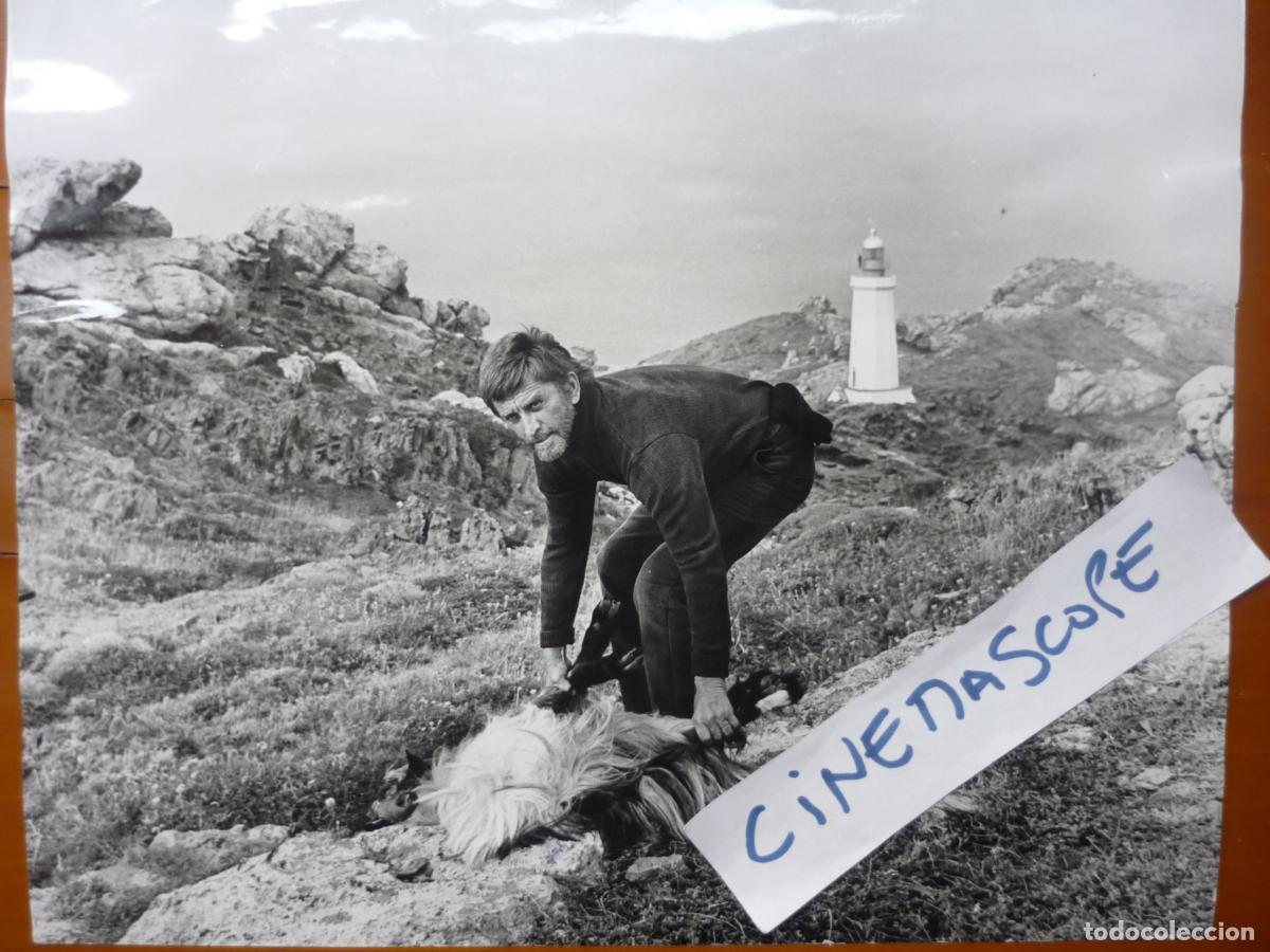 Cine: kirk douglas - foto original b/n - The Light at the Edge of the World - cadaques