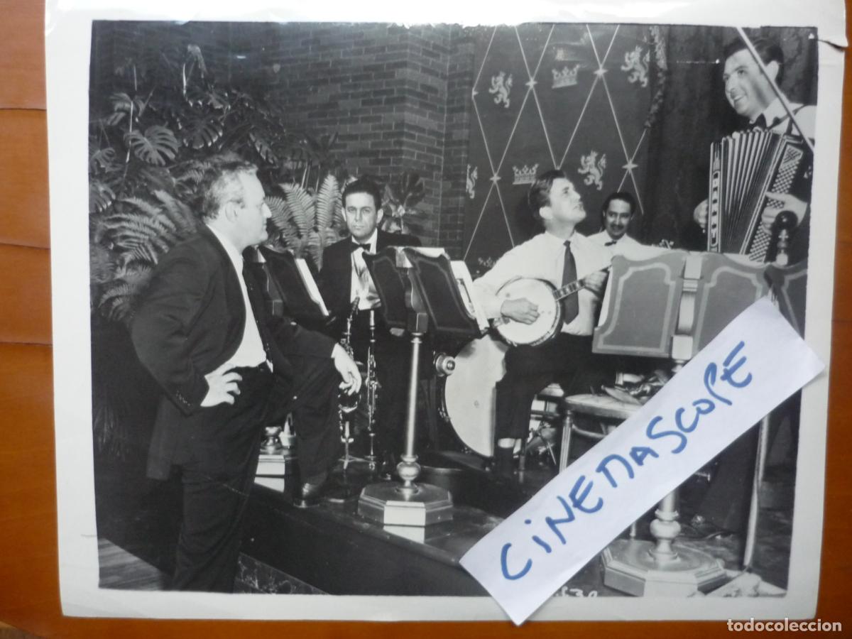 Cine: kirk douglas - foto original b/n - lee j. cobb - hombres temerarios - descanso rodaje