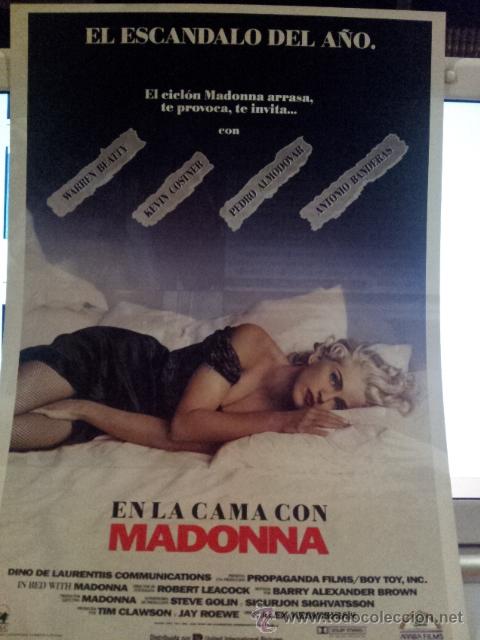 Cine: AFICHE O CARTEL EN LA CAMA CON MADONA-2 MEDIDAS APROX. 21 X 29