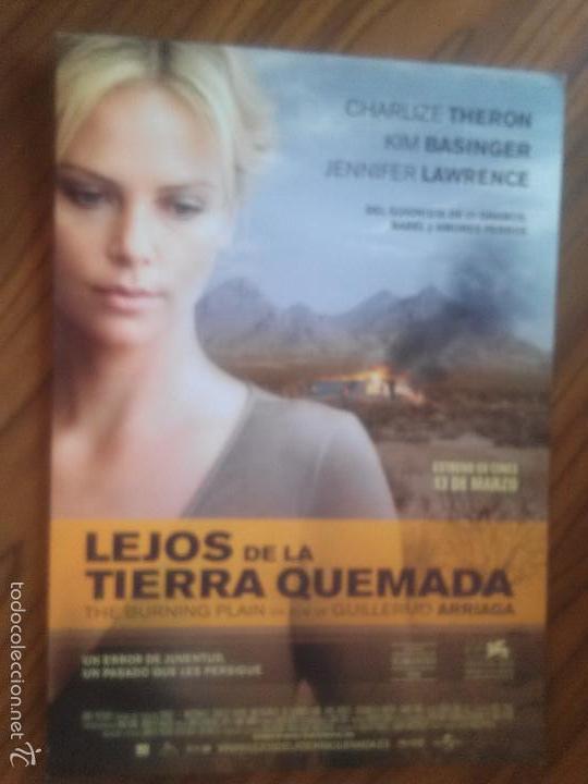 Cinema: LEJOS DE LA TIERRA QUEMADA. GUIA PUBLICITARIA. BUEN ESTADO. COLOR. DOS CARAS. RARO