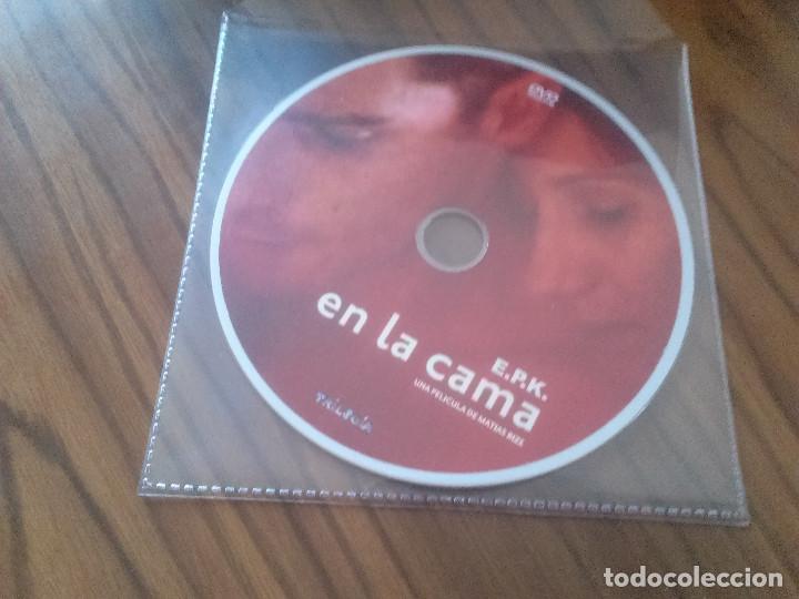 Cinema: EN LA CAMA.  GUIA PUBLICITARIA EN DVD. BUEN ESTADO. RARO