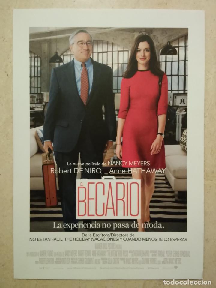 Cine: GUIA ORIGINAL -A4- LA BECARIA - ANNE HATHAWAY - COMEDIA - ROBERT DE NIRO