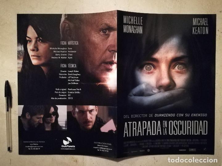 Kino: GUIA ORIGINAL DOBLE -A4- ATRAPADA EN LA OSCURIDAD - MICHELLE MONAGHAN - ALBUM - MICHAEL KEATON
