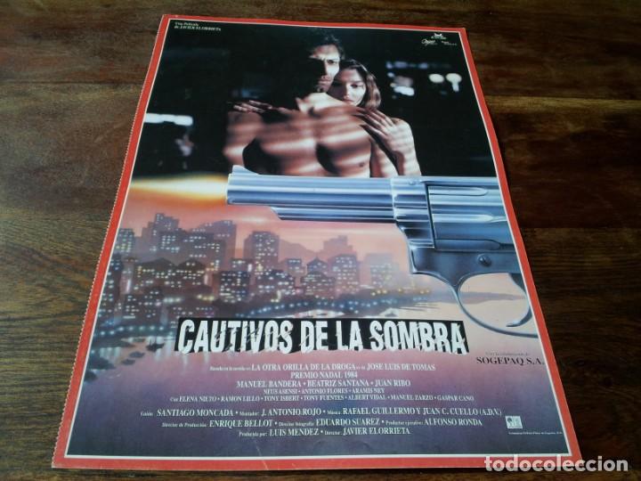 Kino: Cautivos de la sombra - Manuel Bandera, Beatriz Santana, Juan Rib&oacute; - guia original columbia 1994