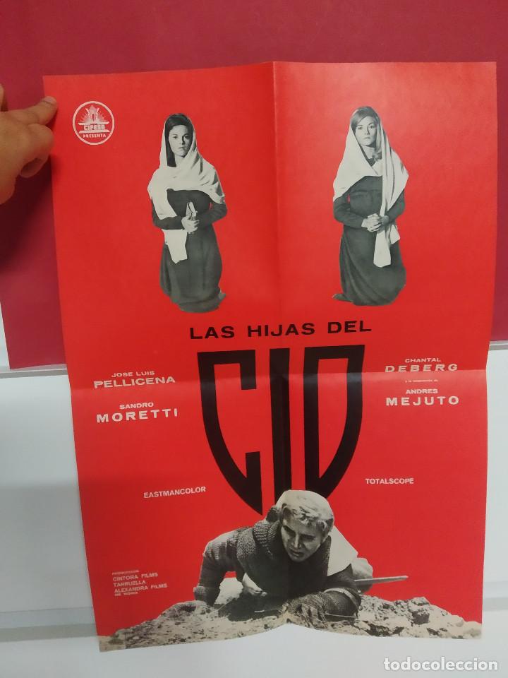 Cinema: LAS HIJAS DEL (CAMPEADOR) Luis G. de Blain, Noel Clara. P&Oacute;STER DESPLEGABLE. GUIA original,