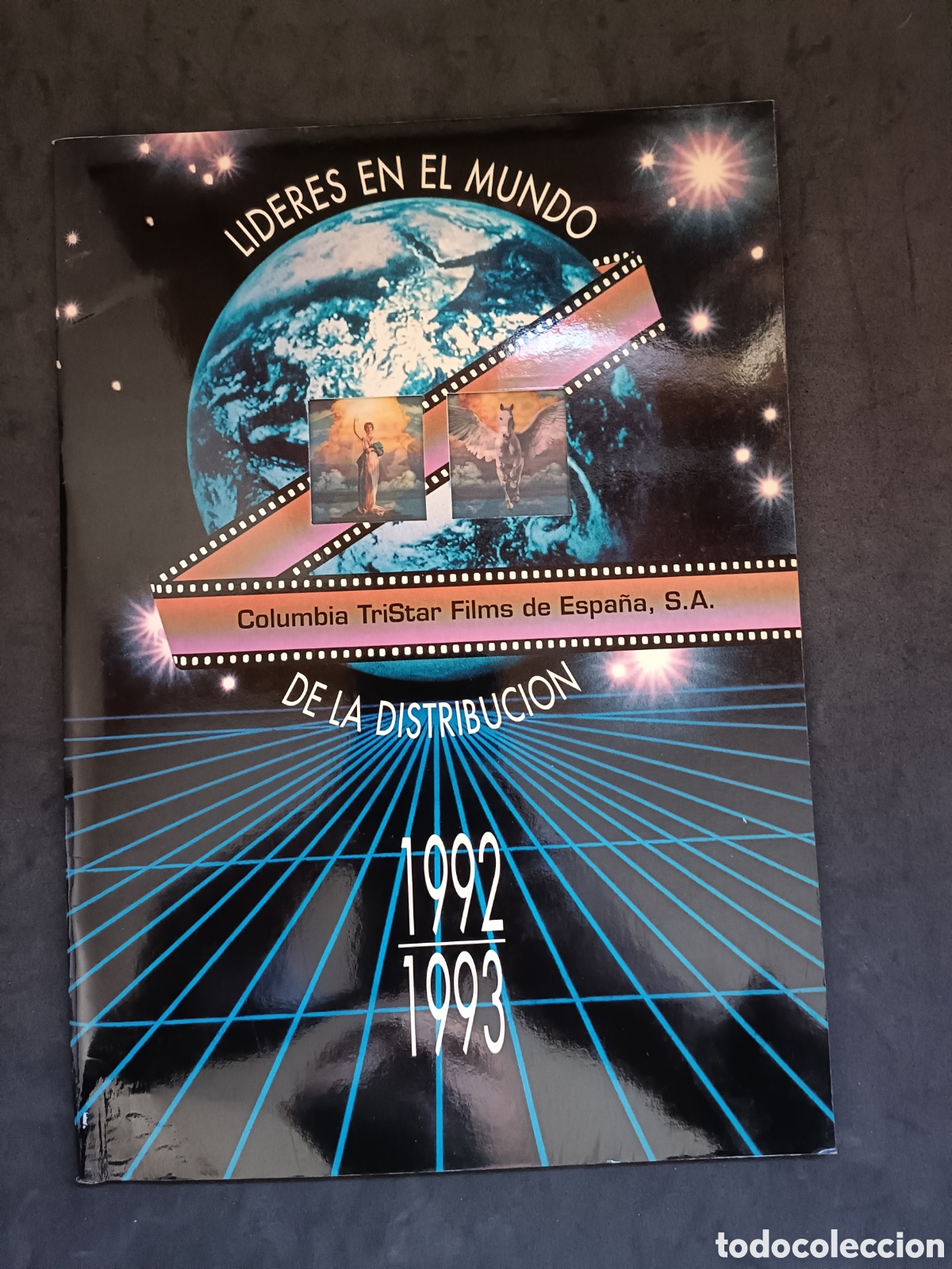 Cine: LIDERES EN EL MUNDO DE LA DISTRIBUCI&Oacute;N 1992/1993 GU&Iacute;A DE CINE ORIGINAL 17 hojas CA23