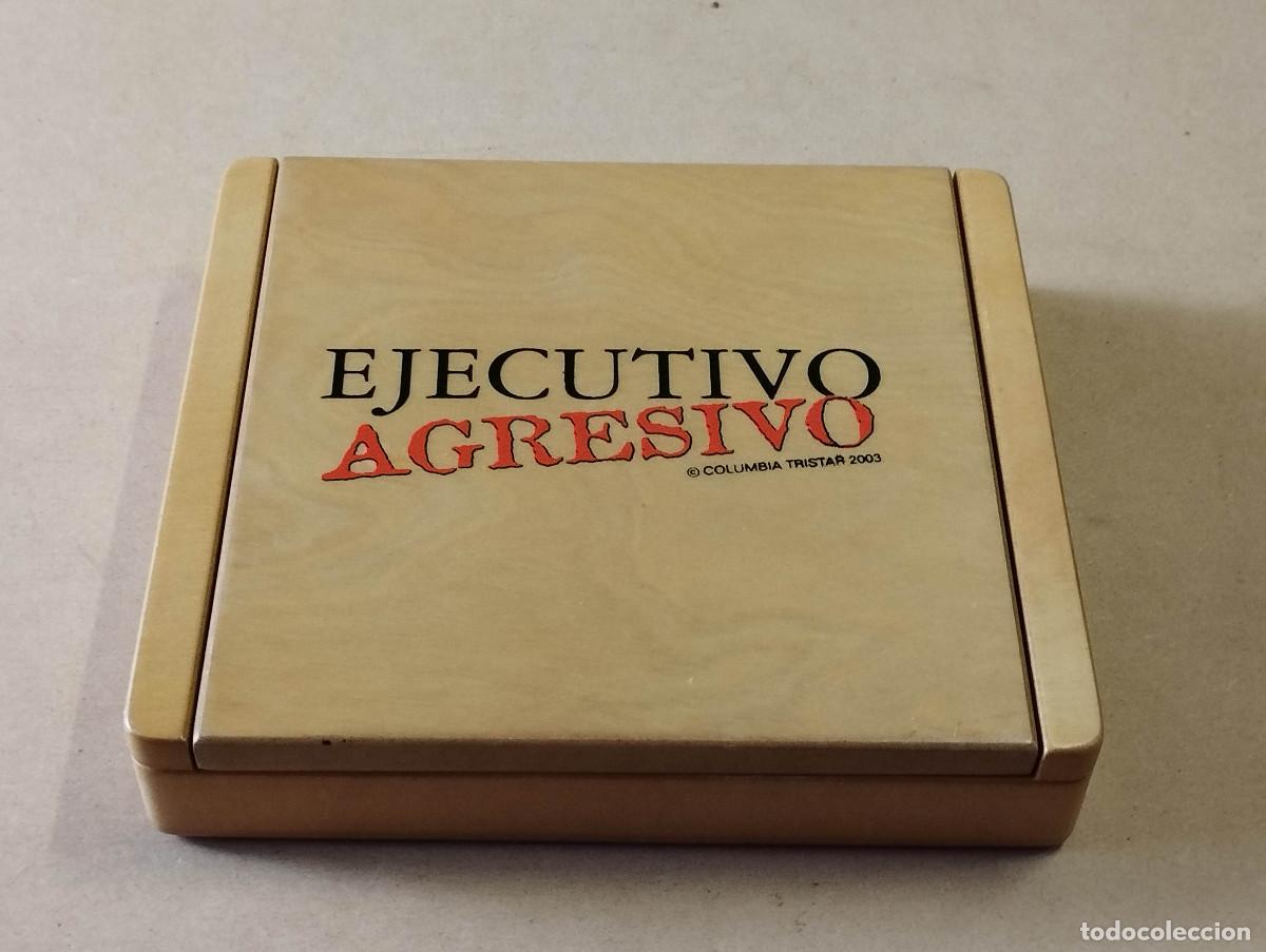 Cine: EJECUTIVO AGRESIVO - CAJA PUBLICITARIA