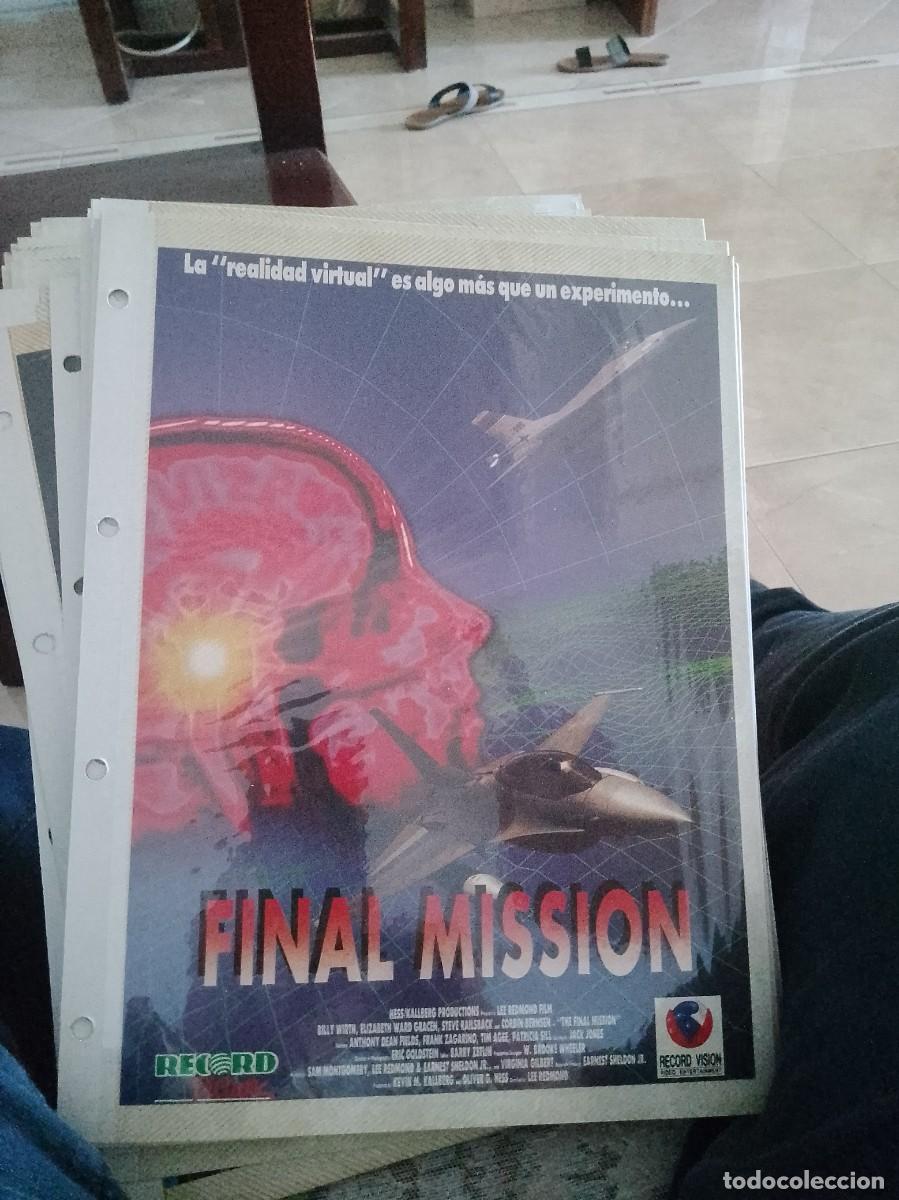 Kino: Final mission Mini cartel de revista a&ntilde;os 80 90 est&aacute; pegado en carton