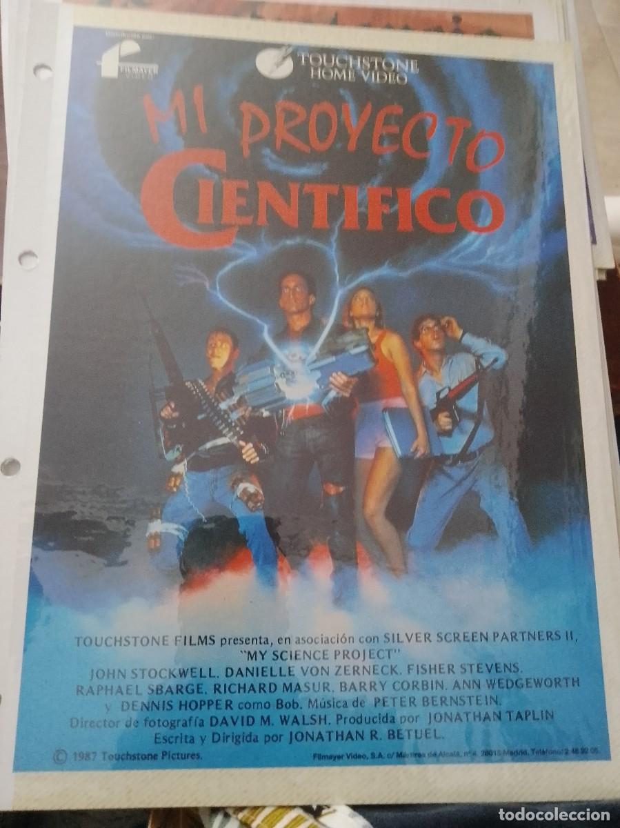 Kino: Mi proyecto cient&iacute;fico,Mini cartel de revista a&ntilde;os 80 90 est&aacute; pegado en carton