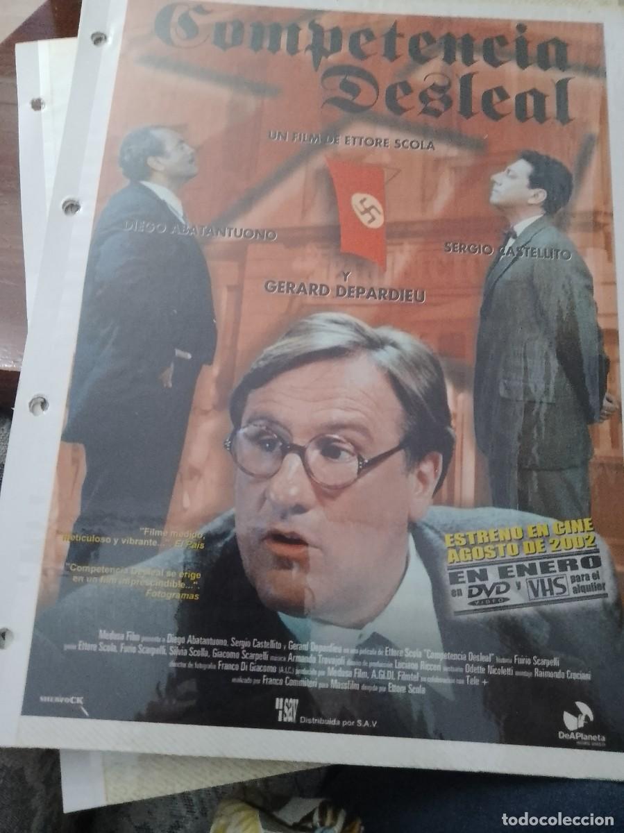 Kino: Competencia,desleal,Mini cartel de revista a&ntilde;os 80 90 est&aacute; pegado en carton