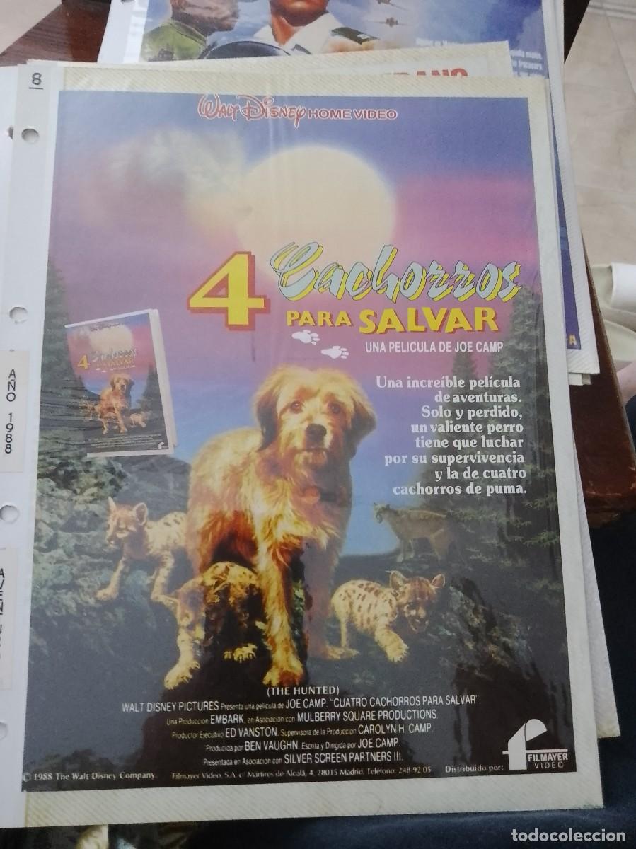 Cinema: 4 cachorros para salvar,Mini cartel de revista a&ntilde;os 80 90 est&aacute; pegado en carton