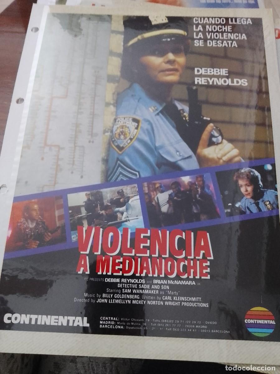 Cinema: Violencia a media noche,Mini cartel de revista a&ntilde;os 80 90 est&aacute; pegado en carton