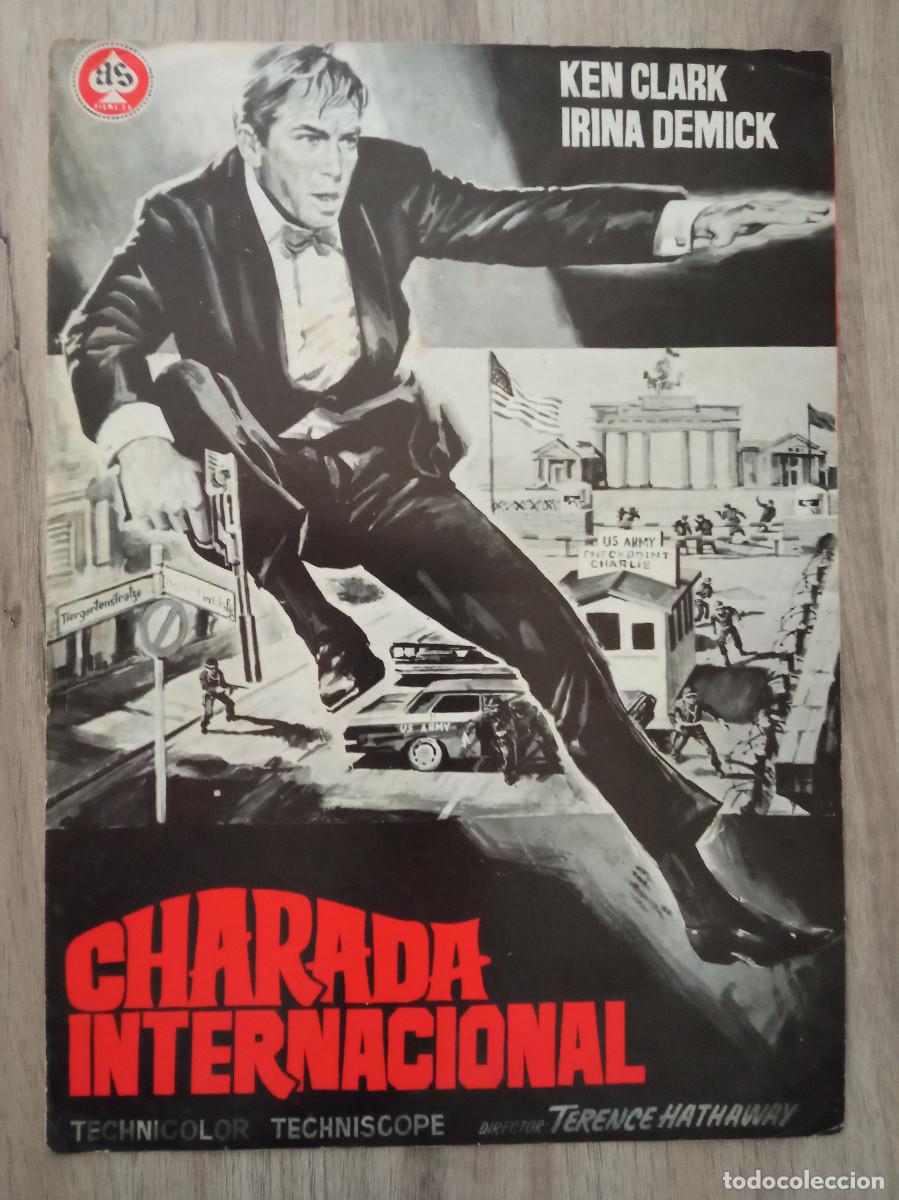 Cinema: GU&Iacute;A PUBLICITARIA DE LA PEL&Iacute;CULA CHARADA INTERNACIONAL, KEN CLARK, 2 HOJAS