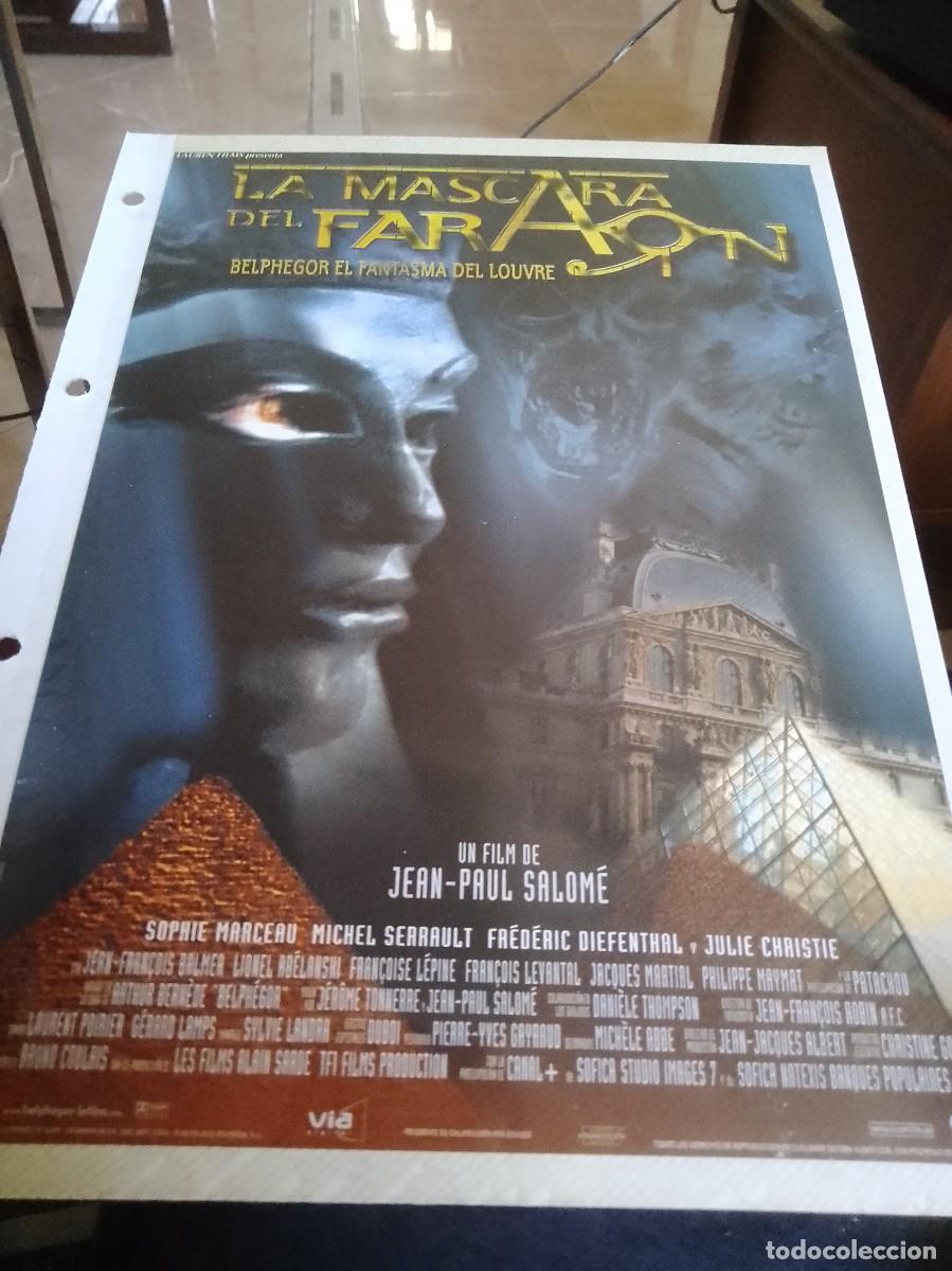 Kino: La m&aacute;scara del fara&oacute;n recorte de revista est&aacute; pegado
