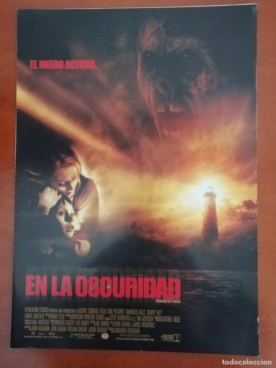 Cinema: G4236 EN LA OSCURIDAD-DOBLE