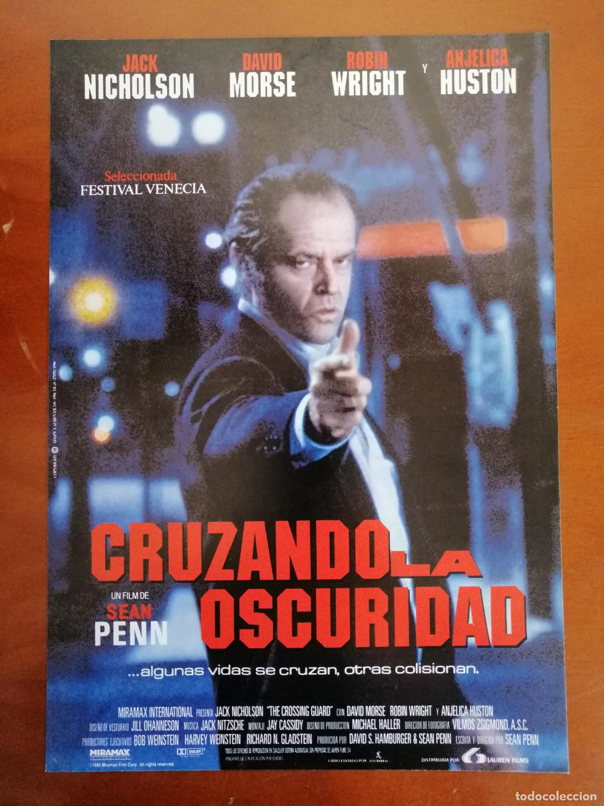 Cinema: G1965 CRUZANDO LA OSCURIDAD-SENCILLO