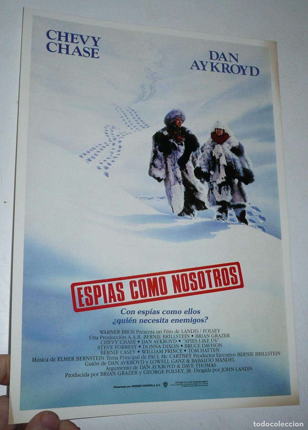 Cine: Esp&iacute;as como nosotros (John Landis, 1985) Gu&iacute;a de cine. Chevy Chase, Dan Aykroyd, Steve Forrest