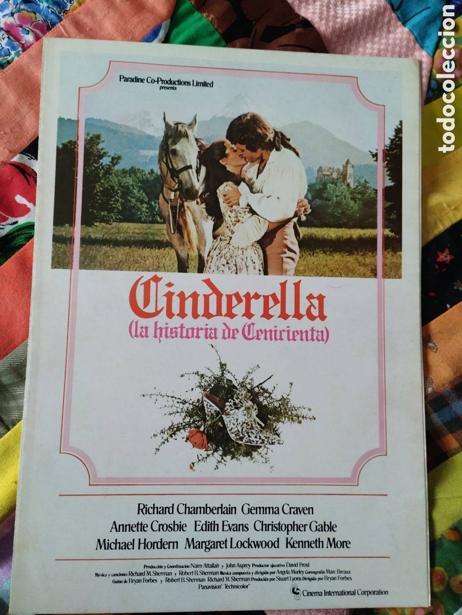 Cine: GUIA DOBLE - CINDERELLA UNA HISTORIA DE CENICIENTA