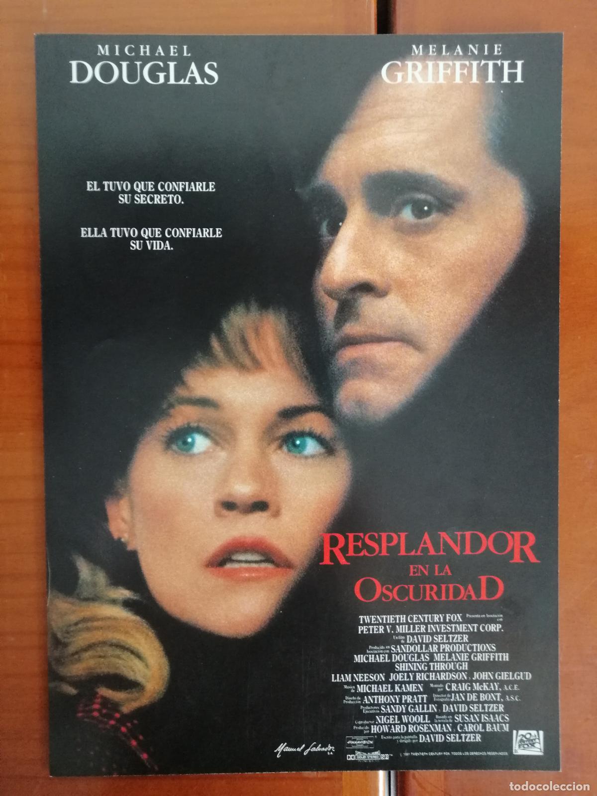 Cine: G9457 RESPLANDOR EN LA OSCURIDAD-SENCILLO