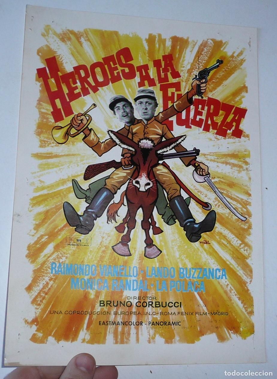 Cine: H&eacute;roes a la fuerza (Bruno Corbucci, 1966) Gu&iacute;a de cine. Lando Buzzanca, Raimondo Vianello