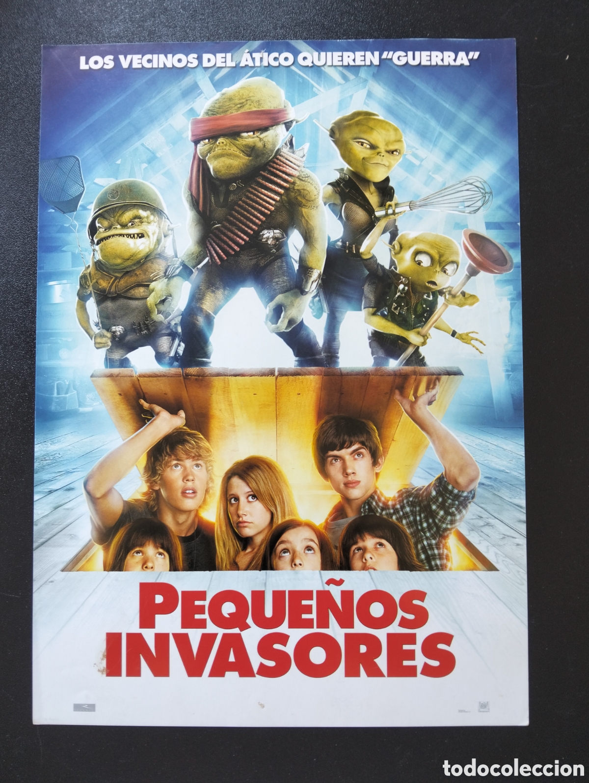 Cine: PEQUE&Ntilde;OS INVASORES GUIA CINE ORIGINAL CA75