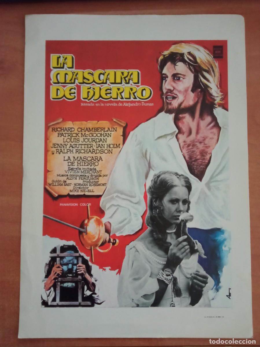 Cine: FOTOCROMO DE LA M&Aacute;SCARA DE HIERRO, RICHARD CHAMBERLAIN, EN BLANCO POR DETR&Aacute;S