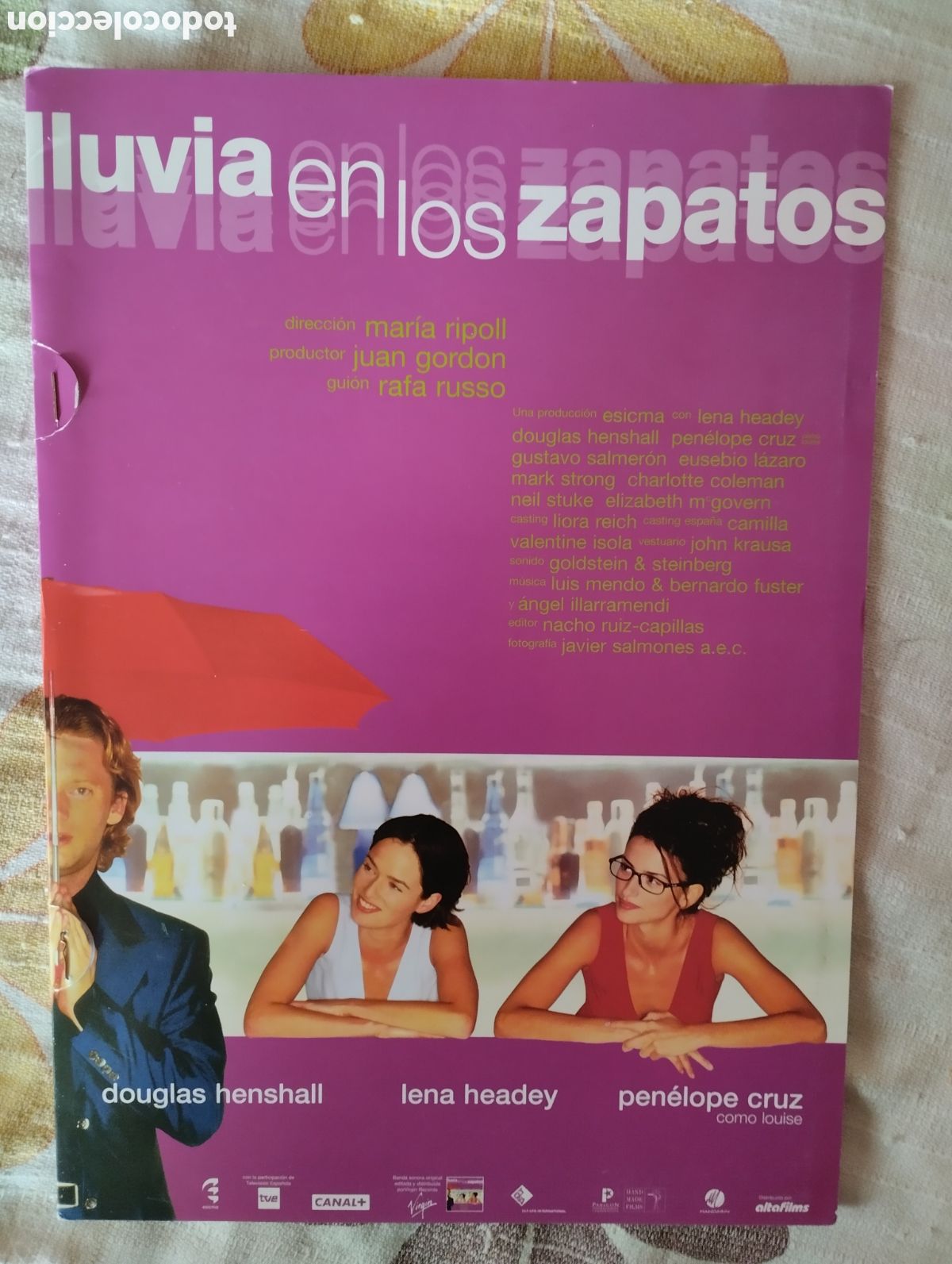 Cine: GUIA DE VARIAS P&Aacute;GINAS - LLUVIA EN LOS ZAPATOS