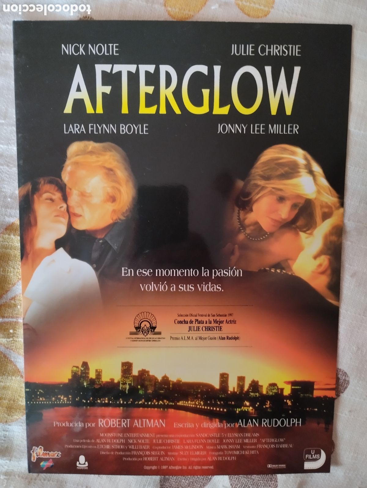 Cine: GUIA DOBLE - AFTERGLOW