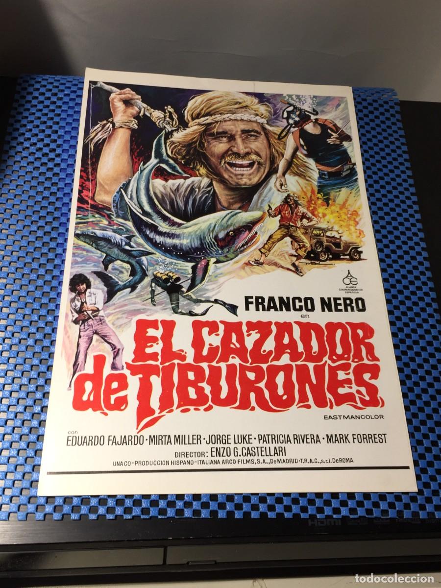 Cine: Guia de cine El cazador de tiburones- Franco Nero - 2 hojas.