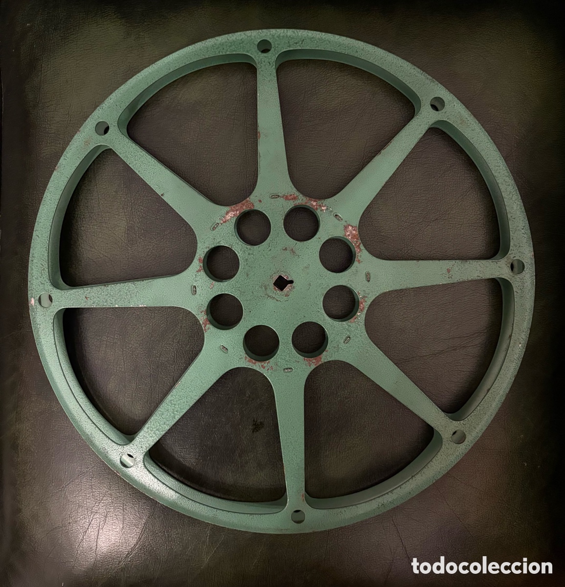 Cine: Bobina para pel&iacute;cula de cine de 16mm de metal de 500 metros de capacidad 35 cm de di&aacute;metro.