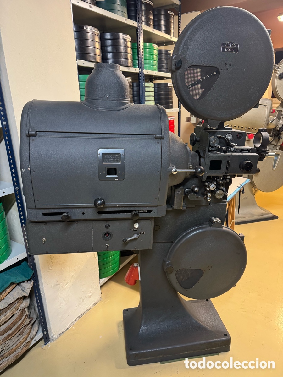 Kino: Proyector 35mm ERNEMANN VIII - SOLO RECOGIDA EN PERSONA