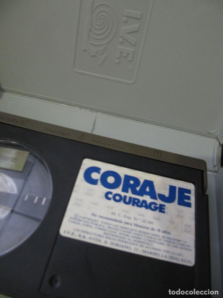 Cine: BETA COURAGE CORAJE RONNY COX I.V.E. - Foto 3