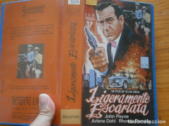 Cine: LIGERAMENTE ESCARLATA-BETA - Foto 1