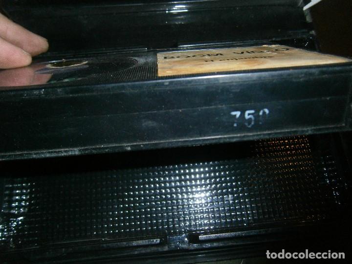 Cine: LLEGA EL ENJAMBRE / BETA - Foto 6