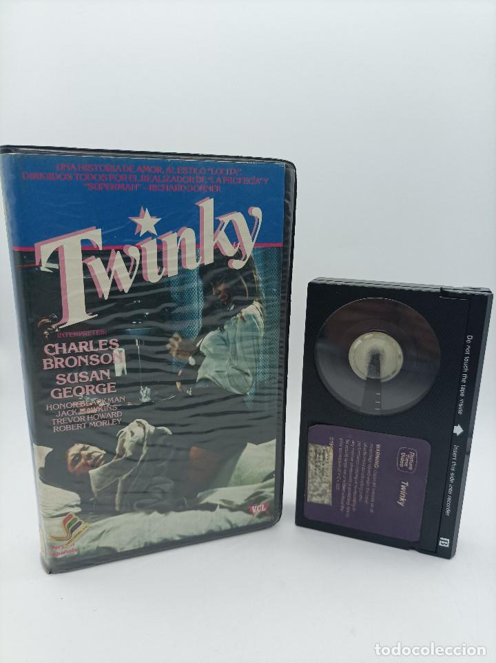 Cine: TWINKY- BETA - Foto 1