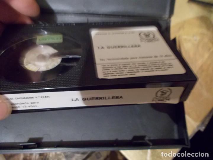 Cine: LA GUERRILLERA BETA AGOSTINA BELLI - Foto 6