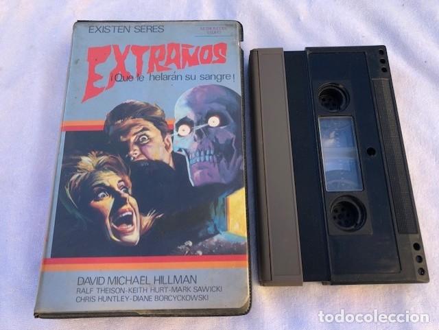Cine: EXISTEN SERES EXTRA&Ntilde;OS / VIDEO 2000 - Foto 1