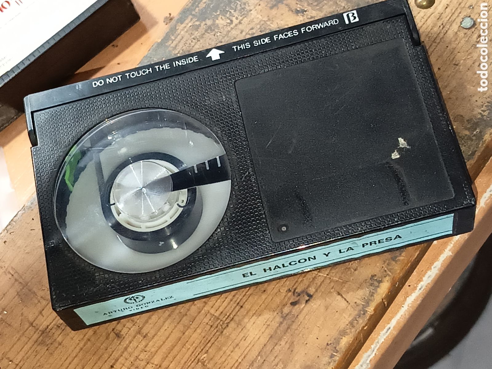 Kino: El halc&oacute;n y la presa. Pel&iacute;cula en v&iacute;deo betamax