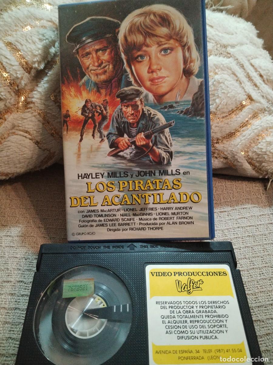 Cine: BETA - LOS PIRTAS DEL ACANTILADO - 143