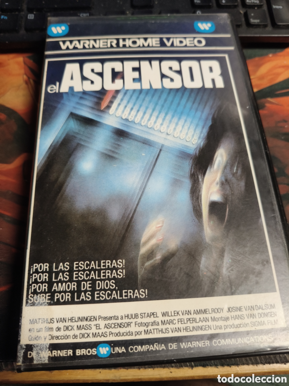 Cine: El ascensor ---- Beta